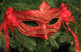 Маска красная TLN1256