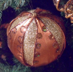 Шар атласный, темное золото 13см TLN1461