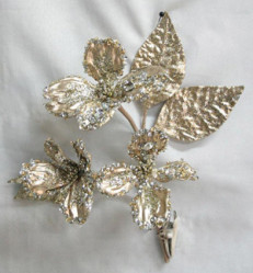 Ветка с цветами на прищепке, платина 22см TLN468